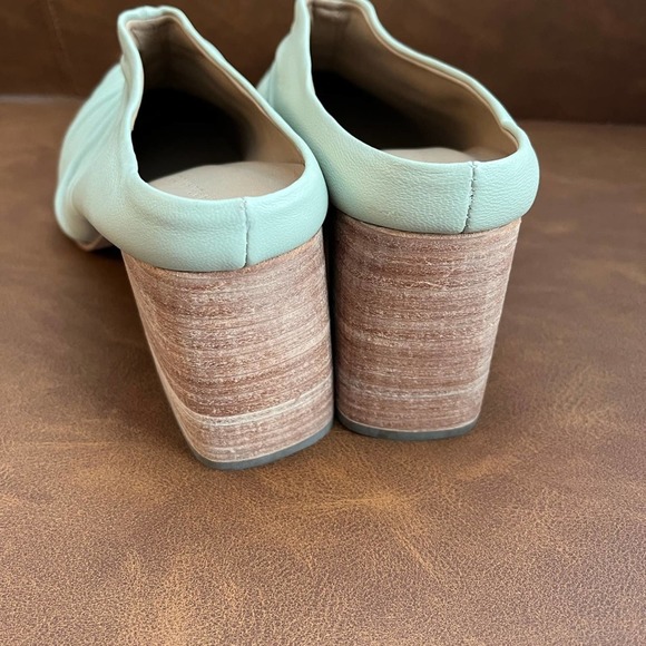 Lovely Huma Blanco mules, organic shaped elegance - Picture 8 of 10